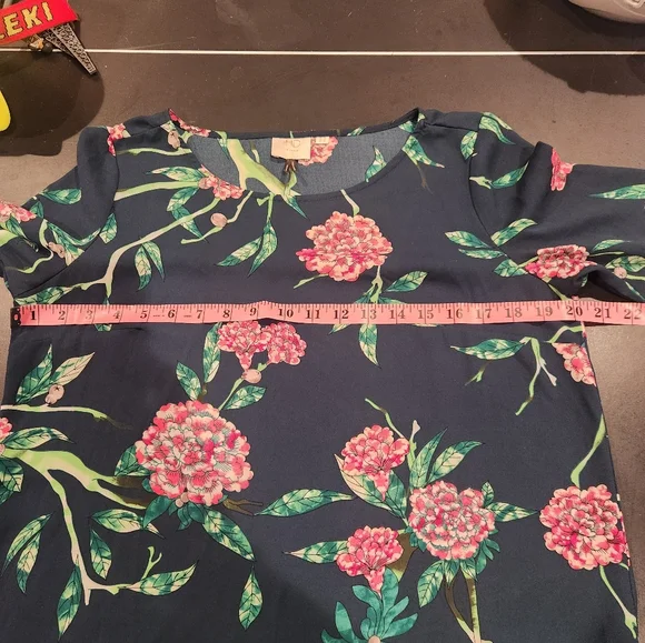 Anthropologie HD in Paris Eira Floral blouse - Picture 6 of 6